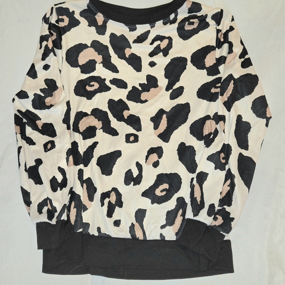 Leopard Print Women's Long Sleeve Crew Neck Top Black Band At Waist And Cuffs - Picture 2 of 4